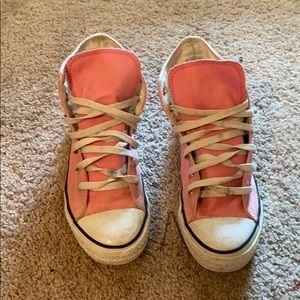 Women’s size 3 converse